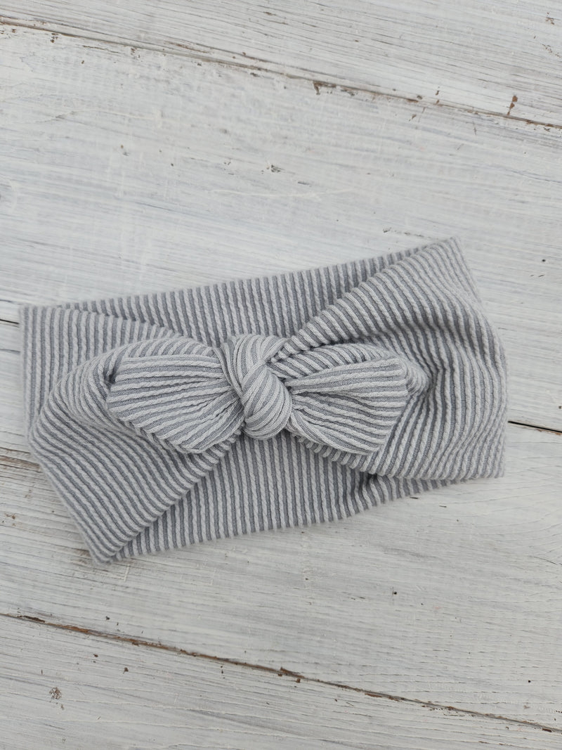 Grey Textured Faux Bow Headhug