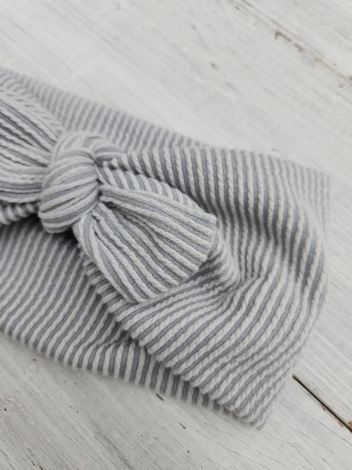 Grey Textured Faux Bow Headhug