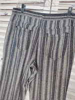 Paradera Elastic Waist Linen Capri Pants